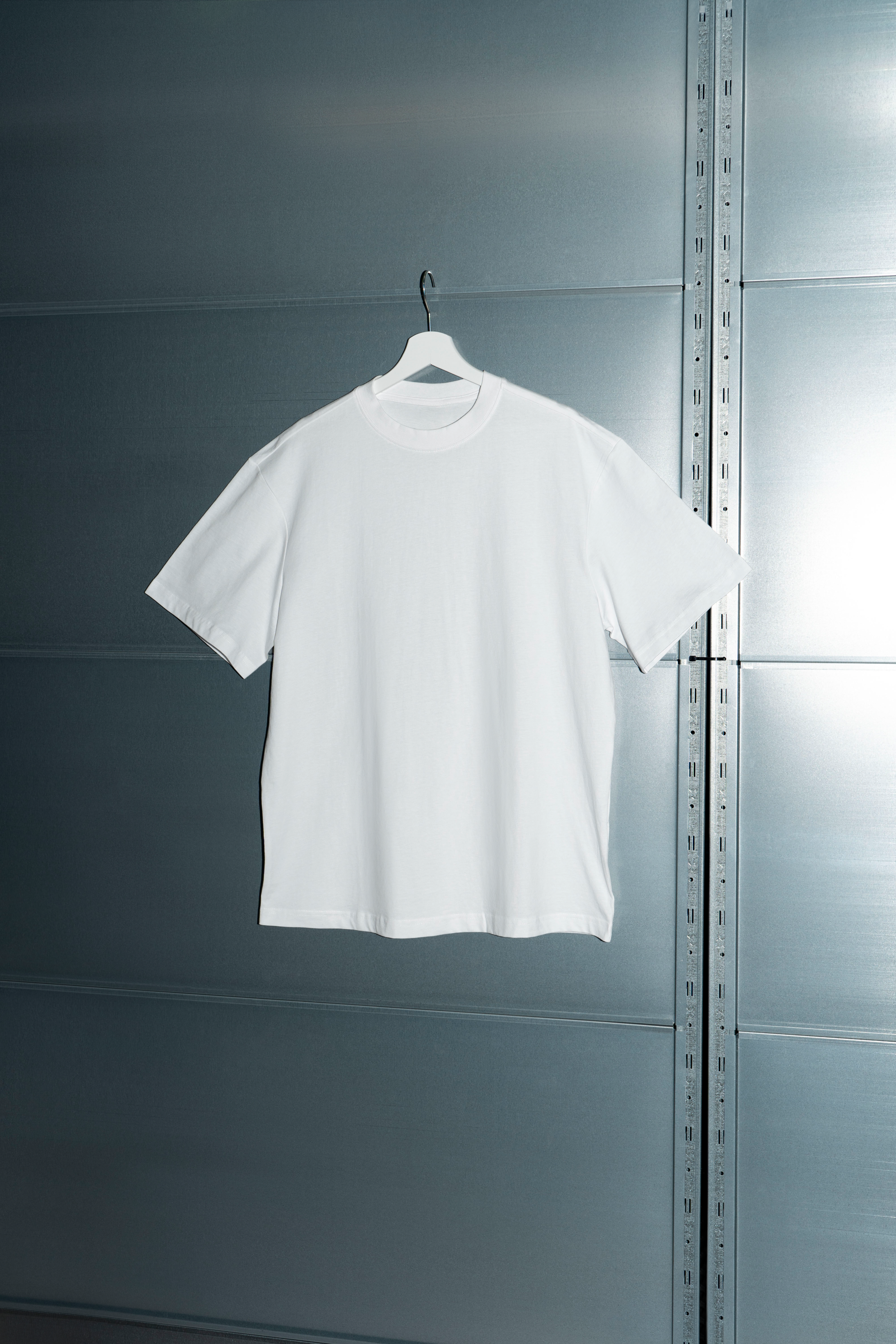 https://wattashirt.com/wp-content/uploads/2024/09/product_desktop_white4-1.png